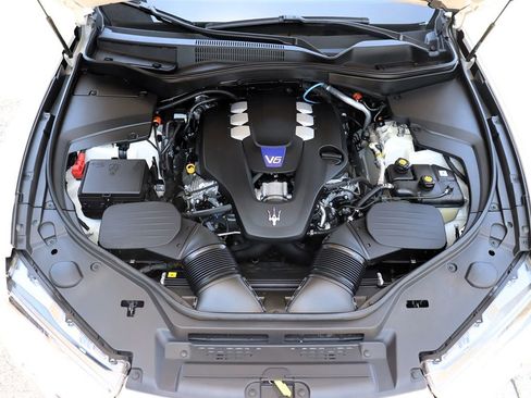 Used 2022 Maserati Levante Modena image 62