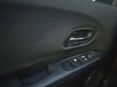 Certified 2022 Honda HR-V Sport image 19