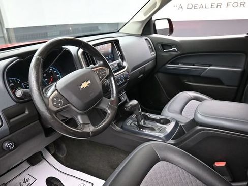 Used 2017 Chevrolet Colorado Z71 RWD image 16