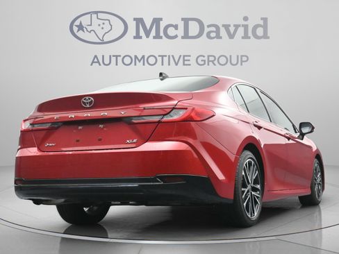Used 2025 Toyota Camry XLE w/ Premium Package FWD image 31