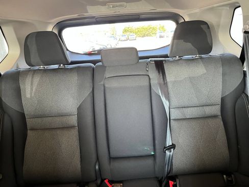 Used 2025 Nissan Rogue SV FWD image 40