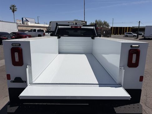 Used 2023 RAM 3500 Tradesman AWD/4WD image 9