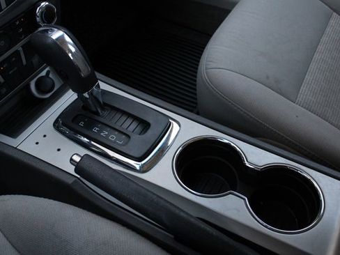 Used 2011 Ford Fusion SE image 15