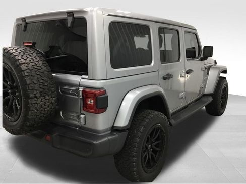 Used 2020 Jeep Wrangler Unlimited Sahara AWD/4WD image 36