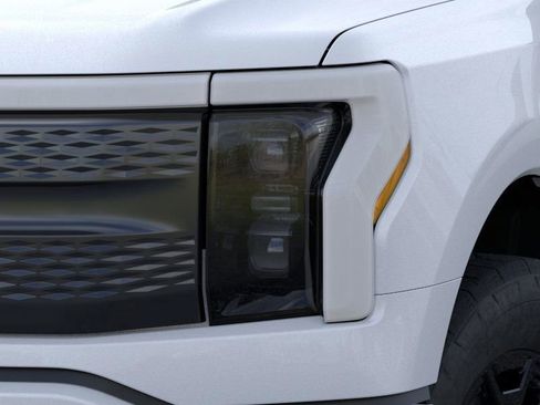 New 2025 Ford F150 Lightning XLT image 19