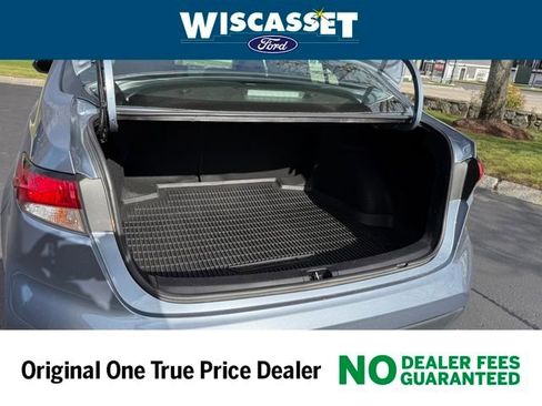 Used 2024 Toyota Corolla LE image 11