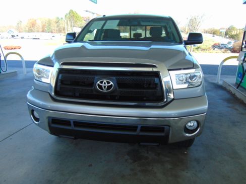 Used 2010 Toyota Tundra SR5 image 16