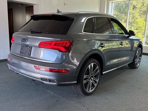 Used 2018 Audi SQ5 Premium Plus w/ Navigation Package AWD/4WD image 3