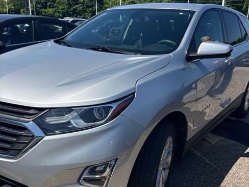 Used 2019 Chevrolet Equinox LT FWD image 1