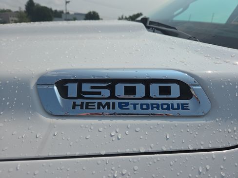 Used 2023 RAM 1500 Limited w/ Body Color Bumper Group AWD/4WD image 21
