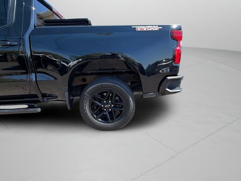 Used 2019 Chevrolet Silverado 1500 LT Trail Boss AWD/4WD image 35