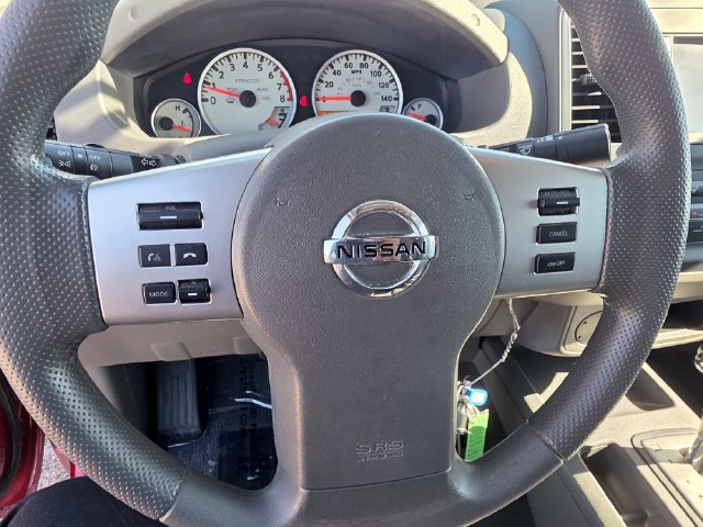 Used 2019 Nissan Frontier Desert Runner RWD image 12