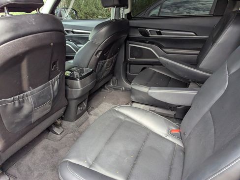 Used 2025 Kia Telluride S FWD image 13