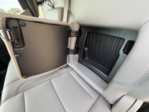 New 2026 GMC Sierra 1500 SLT w/ SLT Premium Plus Package image 24