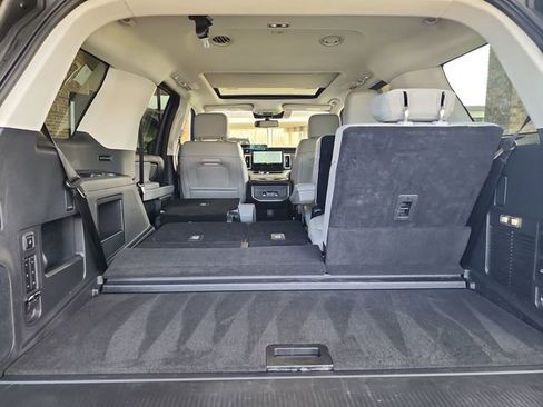 Used 2025 Ford Expedition Active image 26
