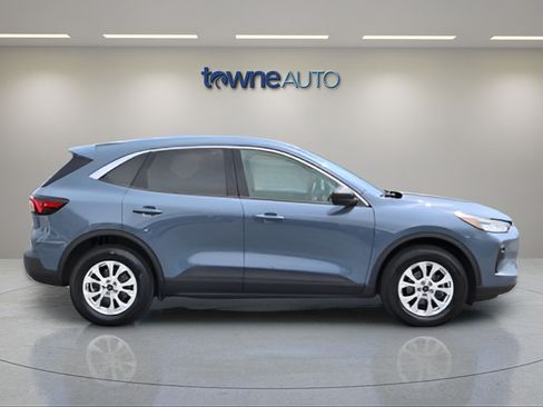 Used 2023 Ford Escape Active AWD/4WD image 6