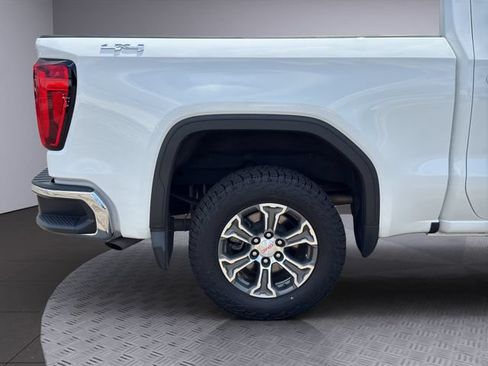 Used 2024 GMC Sierra 1500 SLE w/ Preferred Package AWD/4WD image 28