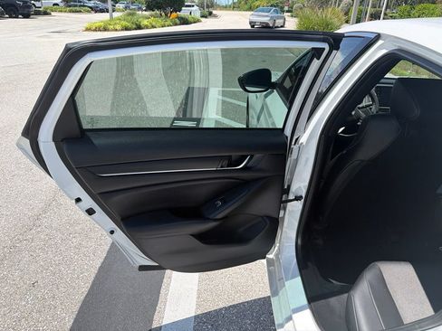 Used 2022 Honda Accord Sport image 16