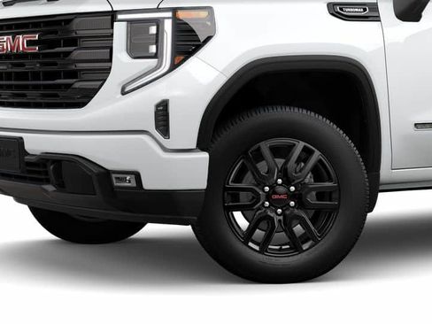 New 2025 GMC Sierra 1500 Elevation image 31