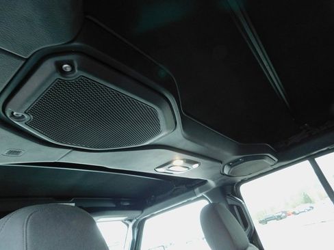 Used 2021 Jeep Wrangler Unlimited Sport image 23