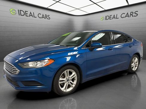 Used 2018 Ford Fusion SE w/ Fusion SE Technology Package FWD image 1