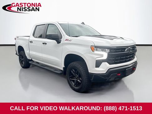 Used 2025 Chevrolet Silverado 1500 LT Trail Boss w/ Protection Package AWD/4WD image 1