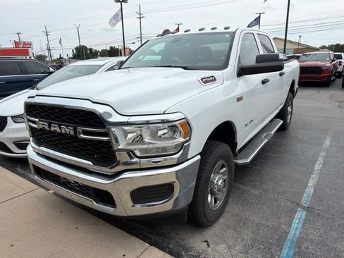 Used 2021 RAM 2500 Tradesman w/ Chrome Appearance Group AWD/4WD image 2