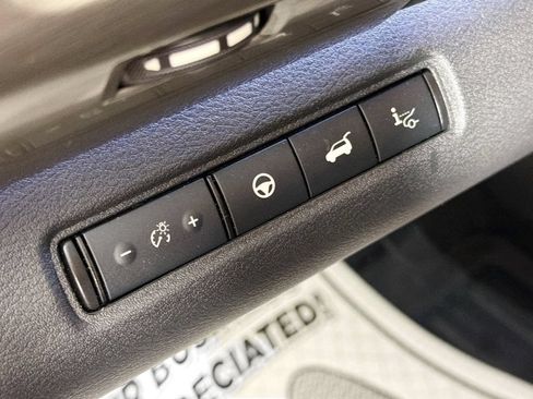 Used 2022 Nissan Pathfinder Platinum AWD/4WD image 10