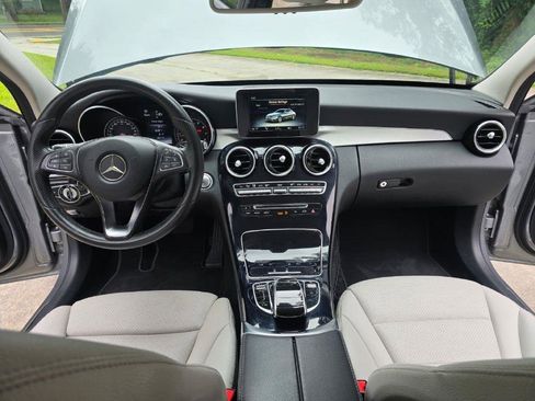 Used 2015 Mercedes-Benz C 300 Sedan image 5