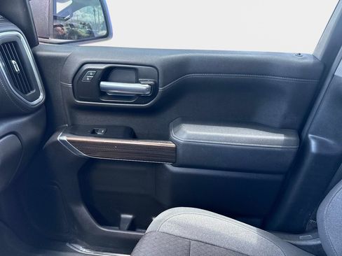 Used 2022 Chevrolet Silverado 1500 LT AWD/4WD image 22