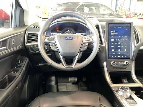 Certified 2024 Ford Edge SEL w/ Convenience Package image 16