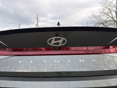 New 2025 Hyundai Elantra Sport image 10