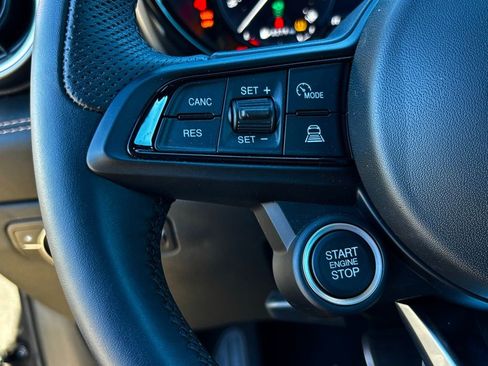 New 2025 Alfa Romeo Tonale image 16