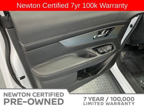 Used 2025 Nissan Murano SL AWD/4WD image 40