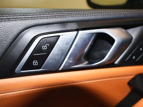 Used 2023 BMW X6 M50i w/ Executive Package image 20