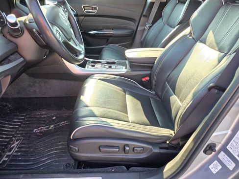 Used 2018 Acura TLX V6 w/ Technology Package FWD image 10