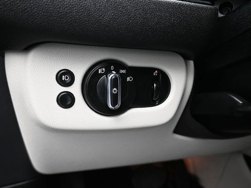 Used 2020 MINI Cooper Clubman S w/ Driver Assistance Package image 25