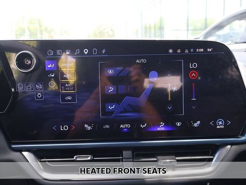 Used 2024 Chevrolet Equinox EV LT FWD image 8