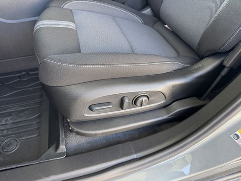 New 2025 Chevrolet Blazer LT w/ Midnight/Sport Edition image 13