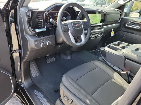 New 2026 GMC Sierra 2500 SLE w/ SLE Value Package; AWD/4WD image 10