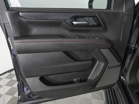 Used 2026 GMC Yukon XL AT4 Ultimate image 17