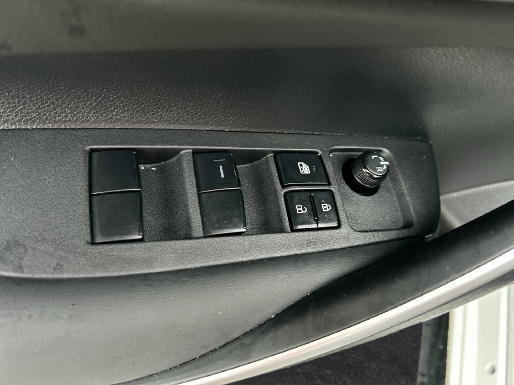 Used 2024 Toyota Corolla SE FWD image 12