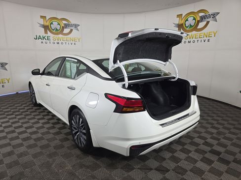 Used 2023 Nissan Altima 2.5 SV image 29