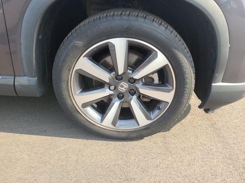 Used 2023 Honda Pilot Elite image 12