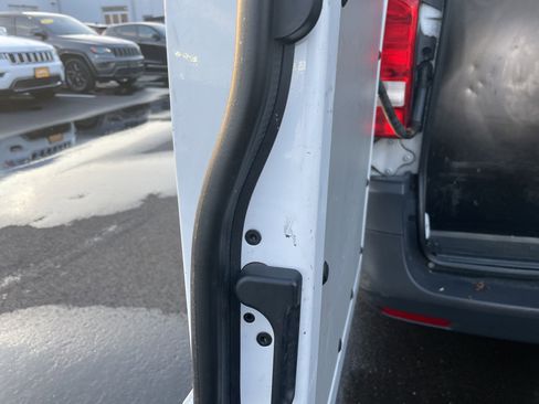 Used 2018 Mercedes-Benz Metris image 21