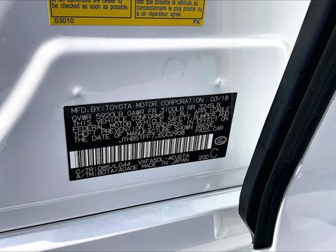 Used 2018 Lexus LS 500 w/ Interior Upgrade Package image 30