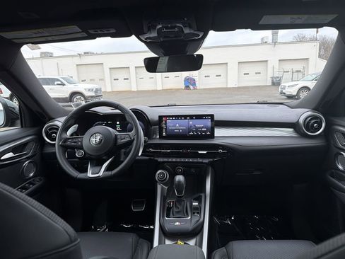 Used 2024 Alfa Romeo Tonale Veloce image 18