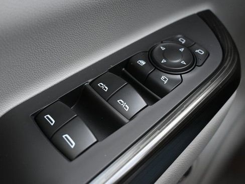 Used 2021 GMC Acadia SLT w/ Technology Package image 41