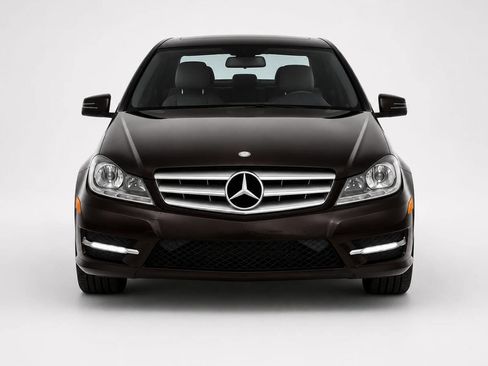 Used 2012 Mercedes-Benz C 250 Sedan image 6