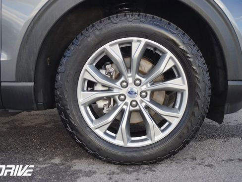 Used 2023 Ford Explorer Limited image 13